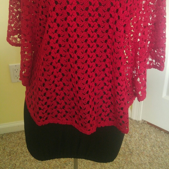 Flowy Crop Top - Picture 2 of 6